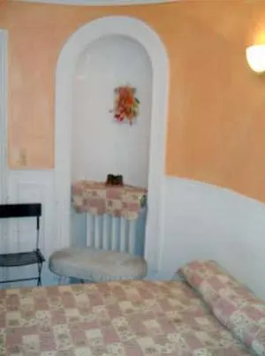 Hotel Le Petit Trianon Paris France